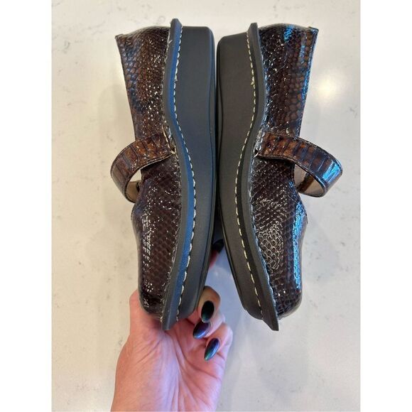 Alegria Feliz chocolate brown snake print Mary Jane shoes size 37 - Picture 8 of 9